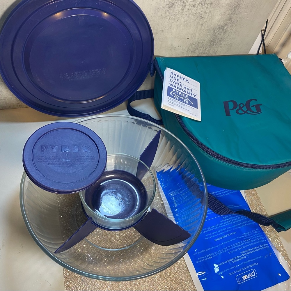 VTG Pyrex Blue Portables Way to Go SET Lg Glass Bowl Sm Bowl Lids Ice pack Bk Pk